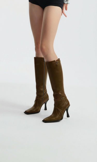 prev - ALICIA - MOSS