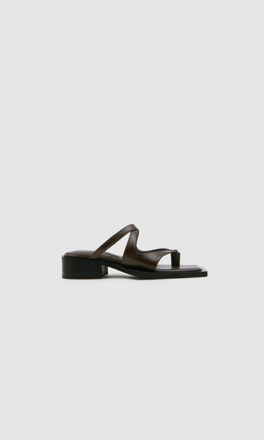 prev - KAREL MULE - BROWNIE AS