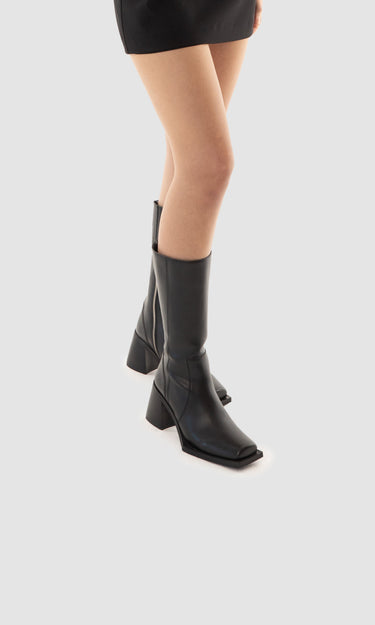 prev--KAREL X - BLACK